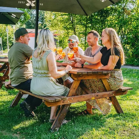 Burgappartement - Herrenhaus Ein Platz Im Gruenen *